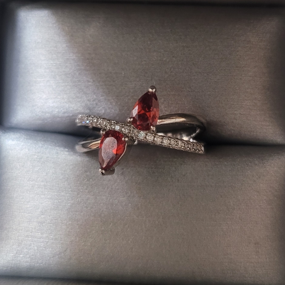 Fragrant Jewels Scandalous Ring